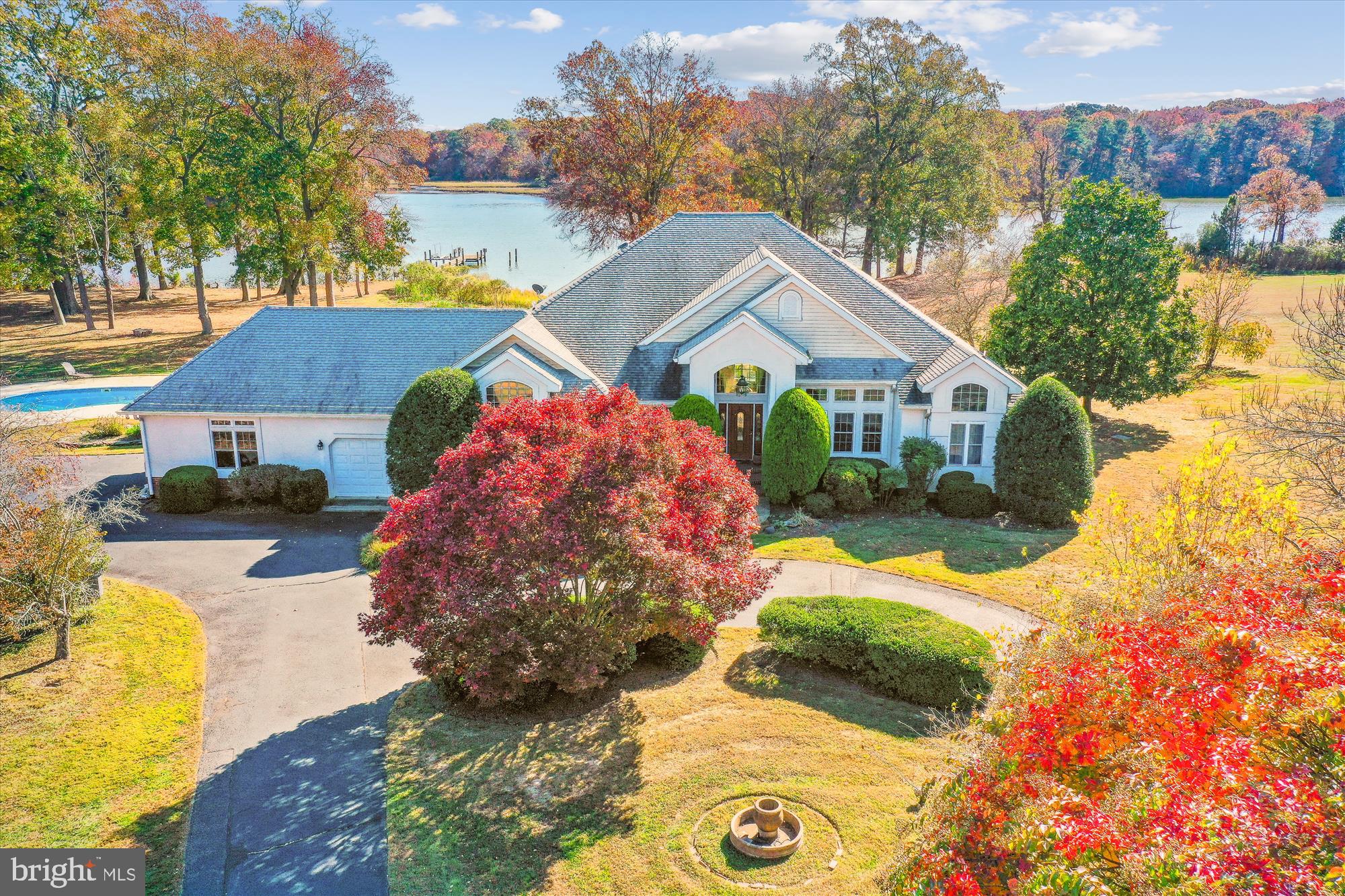 10425 Aberdeen Ln