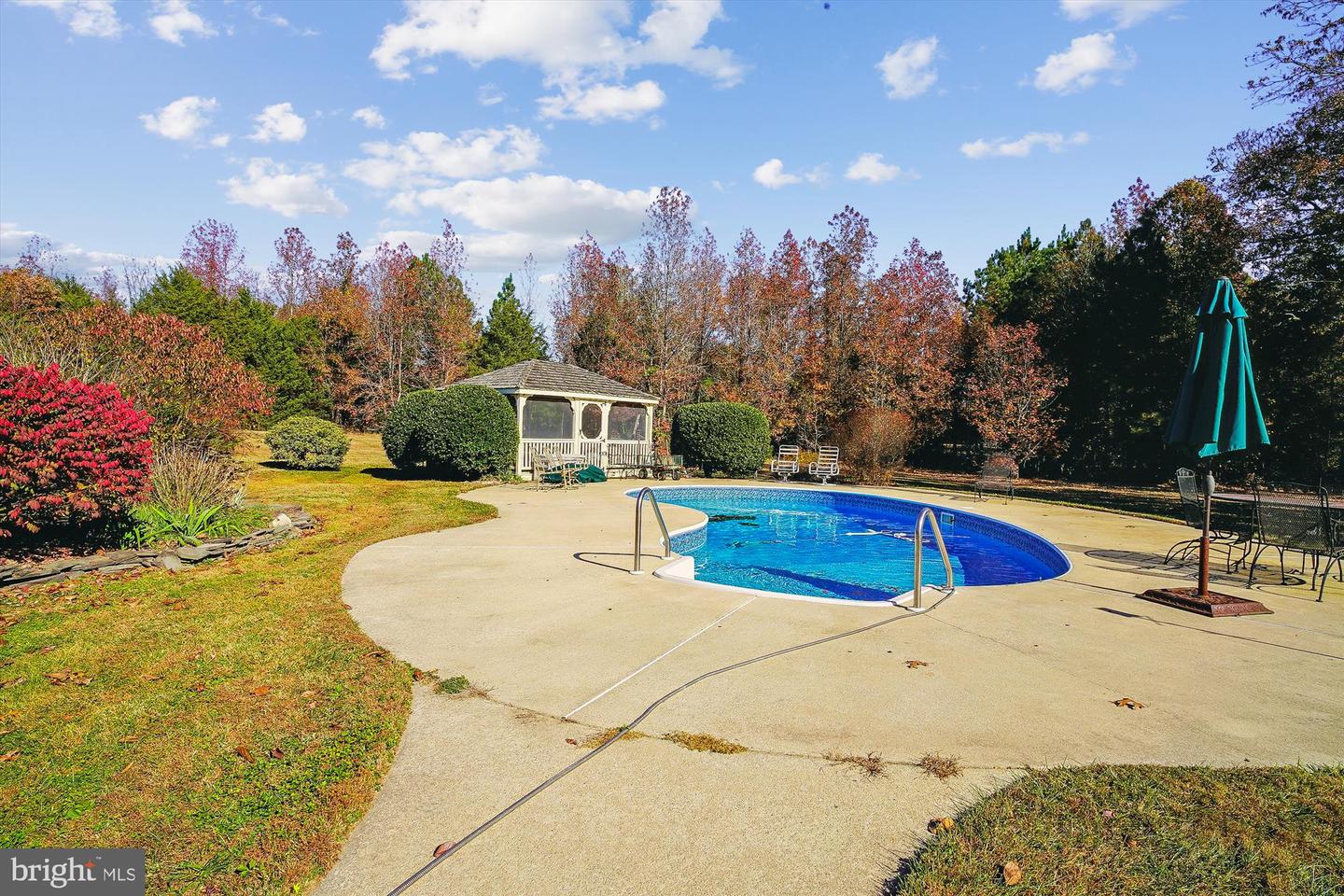 10425 Aberdeen Ln