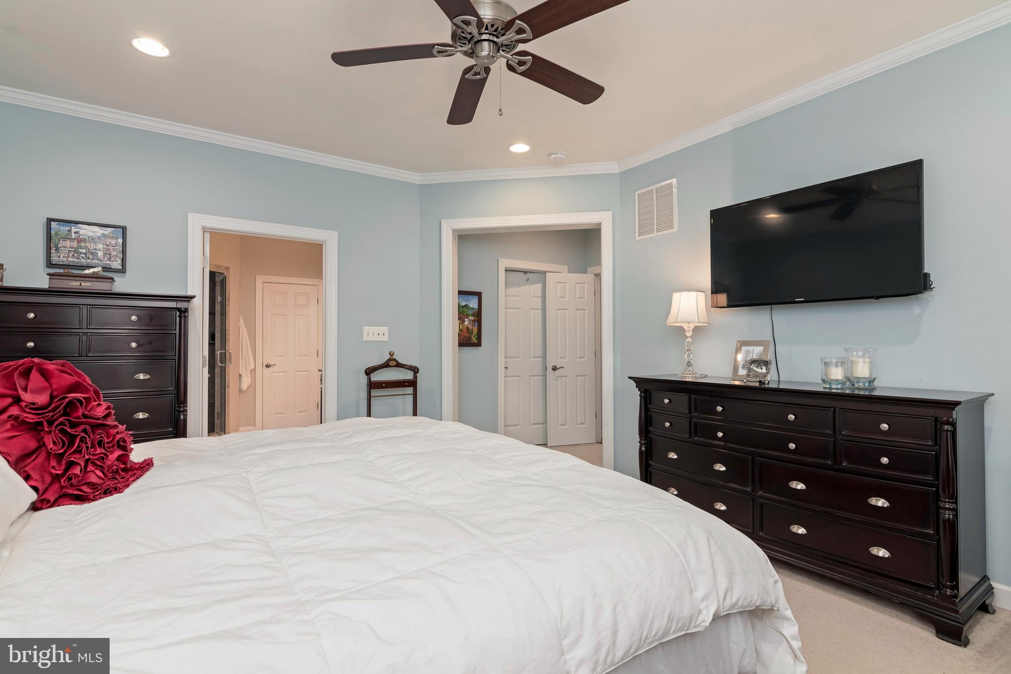 8060 Easton Village Dr