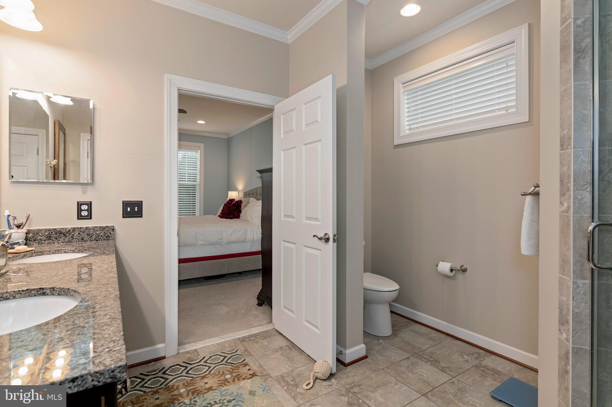 8060 Easton Village Dr