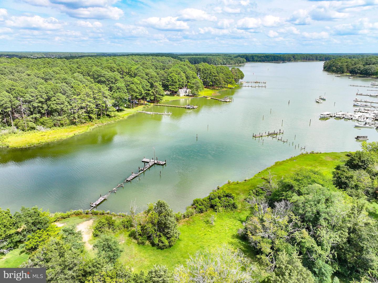 7649 Cooper Point Rd