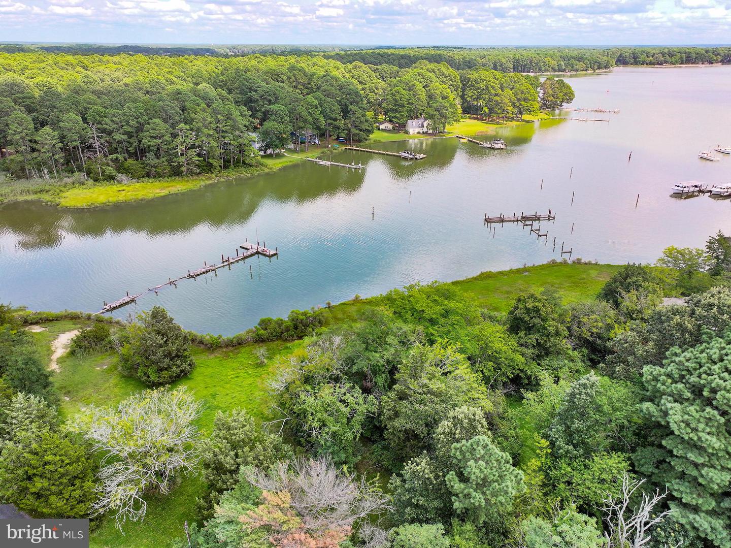 7649 Cooper Point Rd