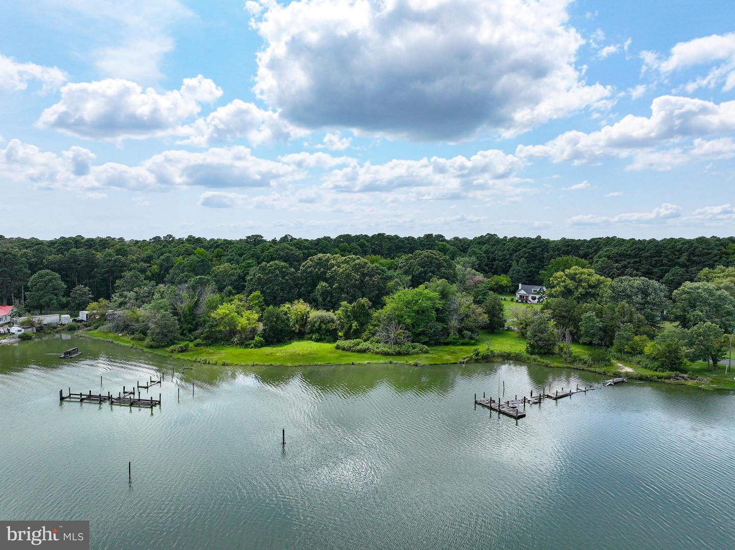 7649 Cooper Point Rd