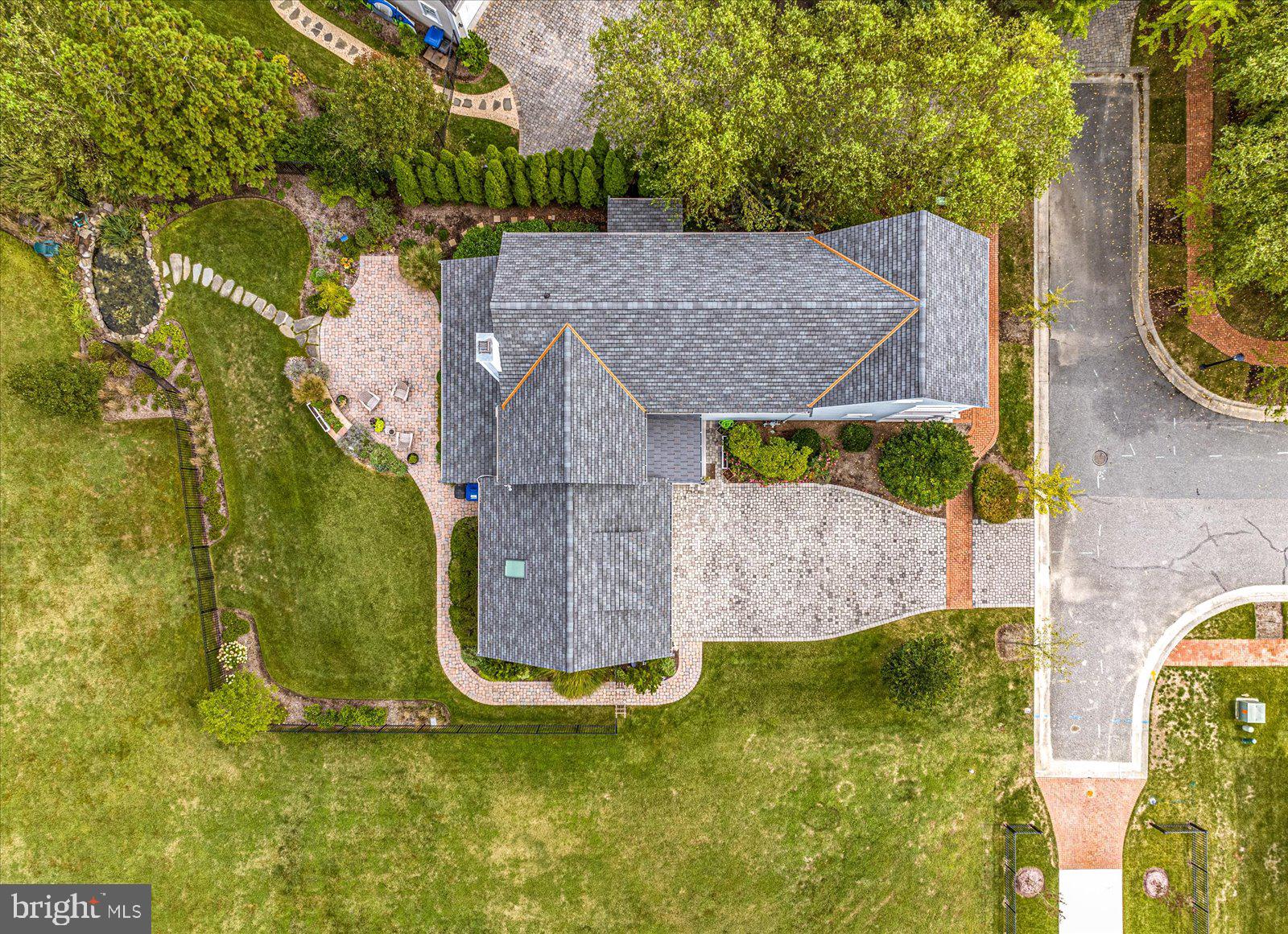 7114 Edmond Ave