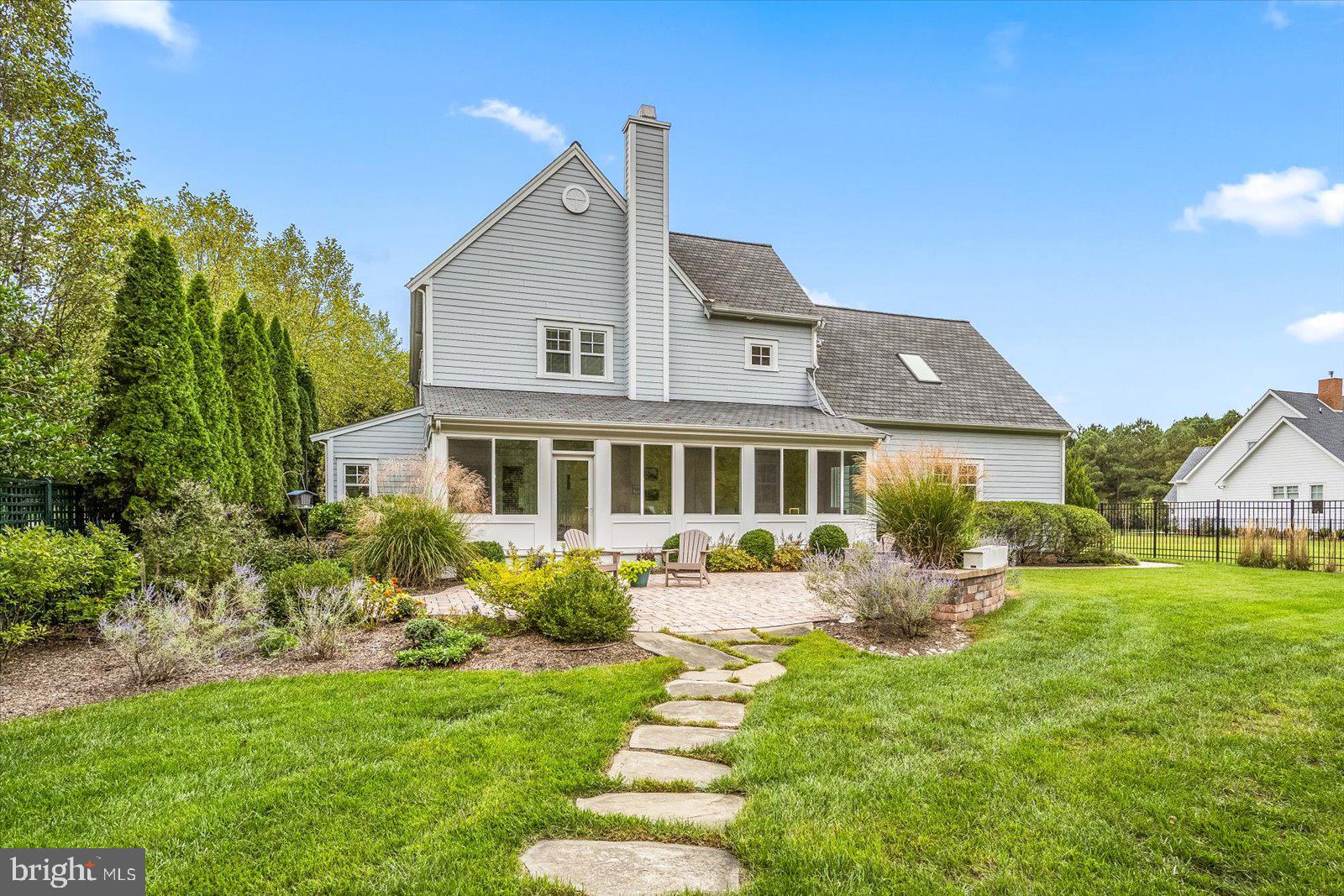 7114 Edmond Ave