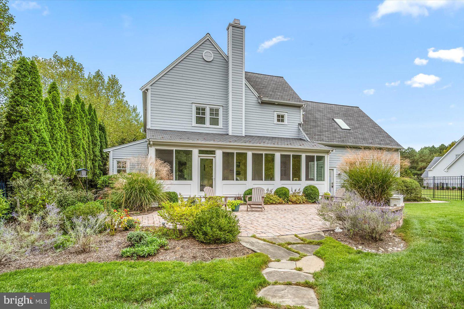 7114 Edmond Ave