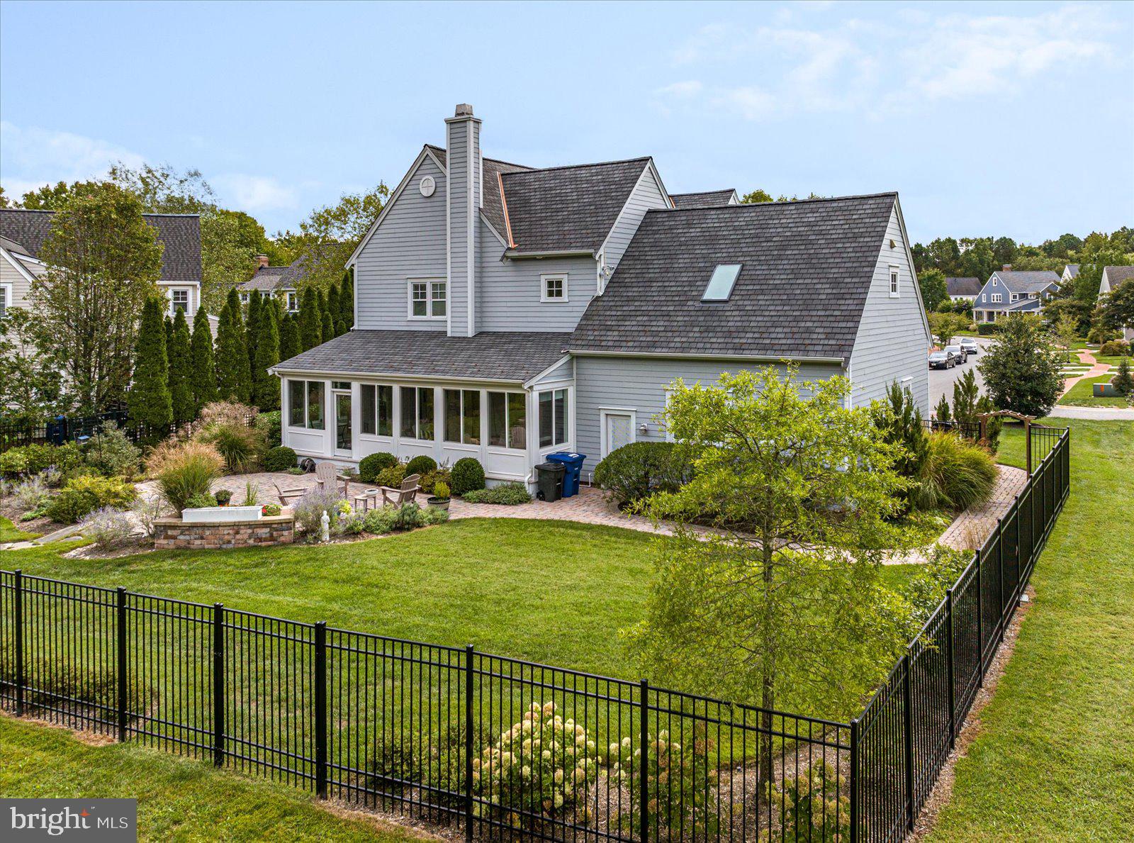 7114 Edmond Ave