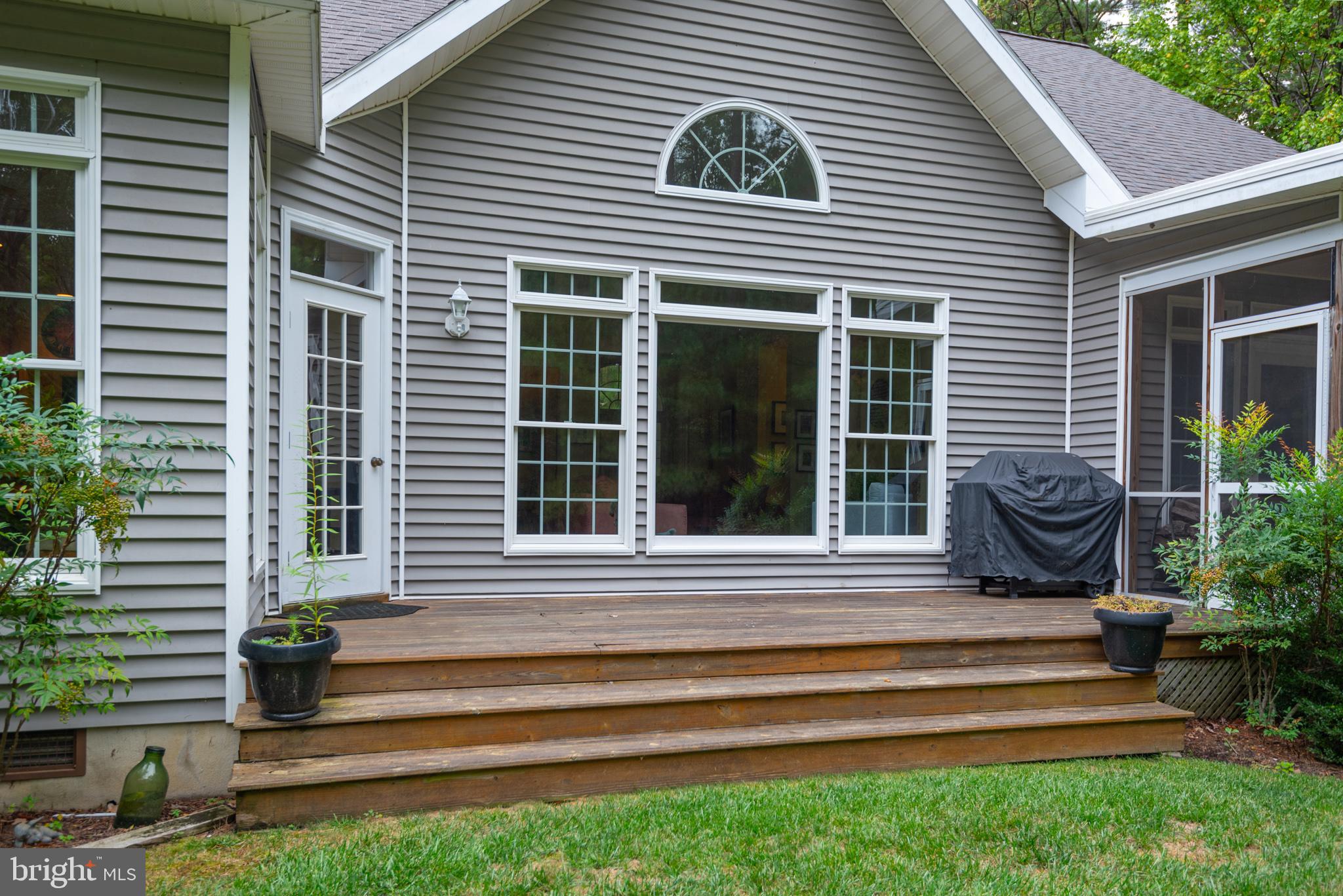 6695 Holly Woods Road