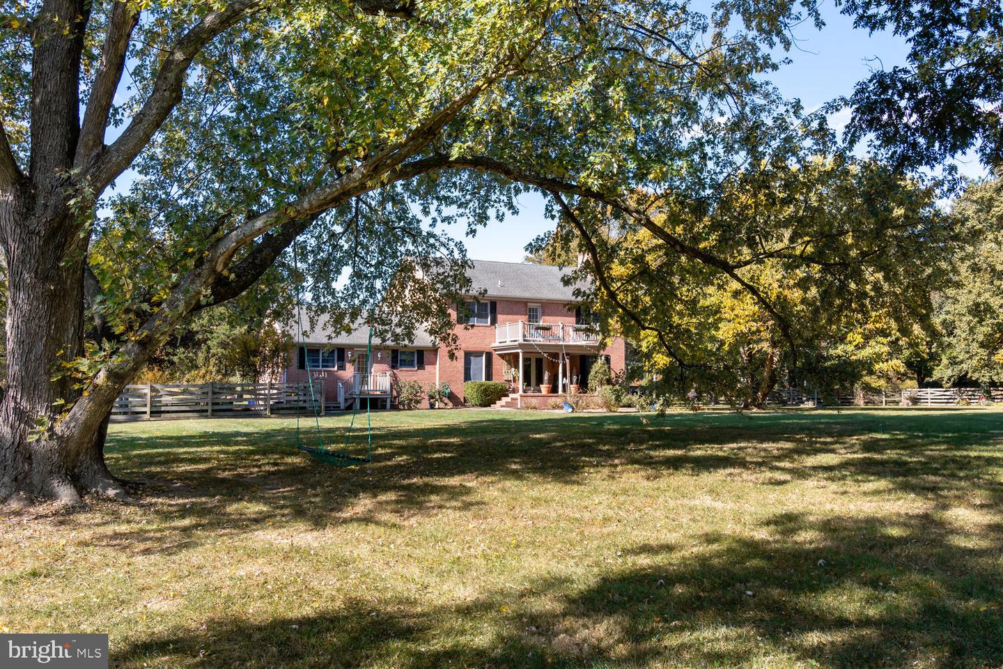 6143 Canterbury Dr