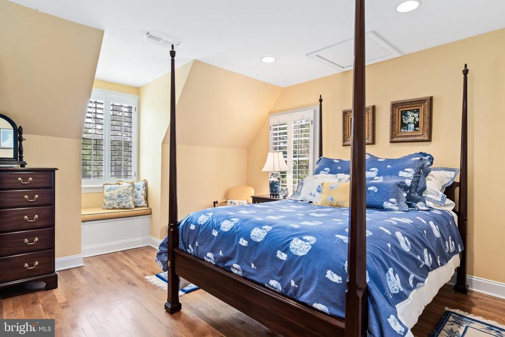 27370 Rest Cir