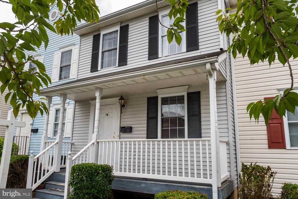 7 N Aurora St #Abcde