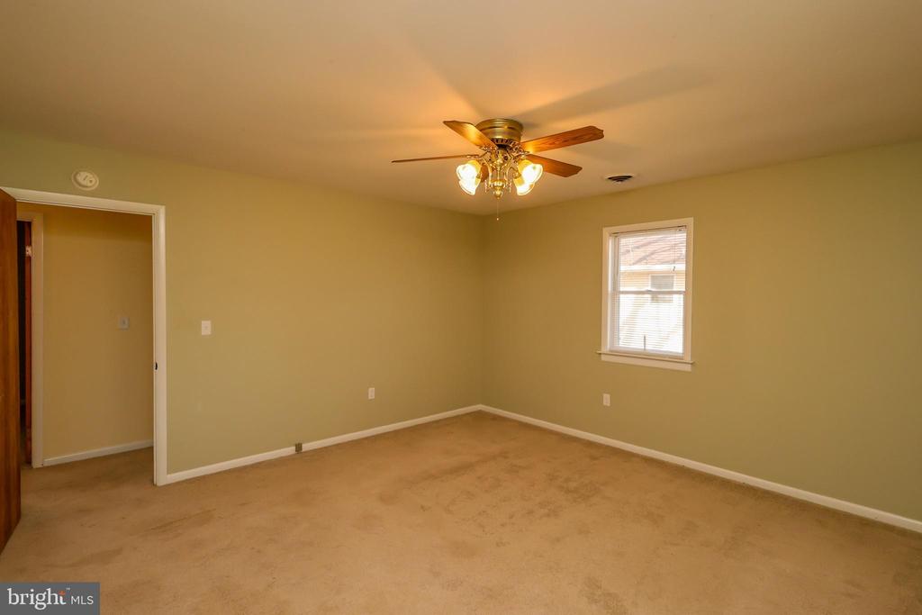 3885 Harrison Ct