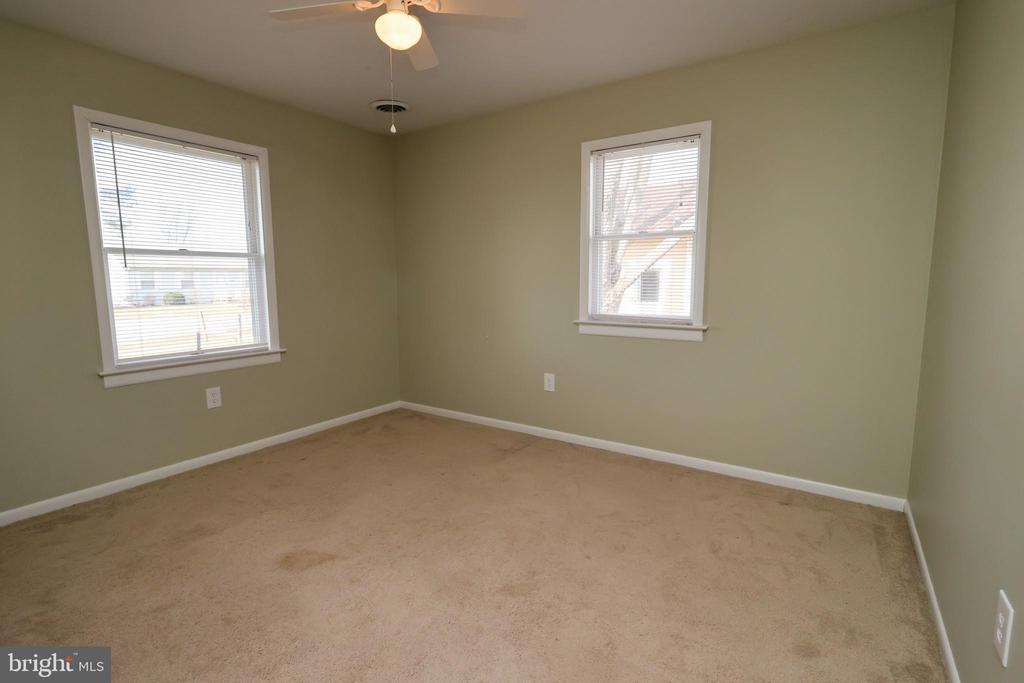 3885 Harrison Ct