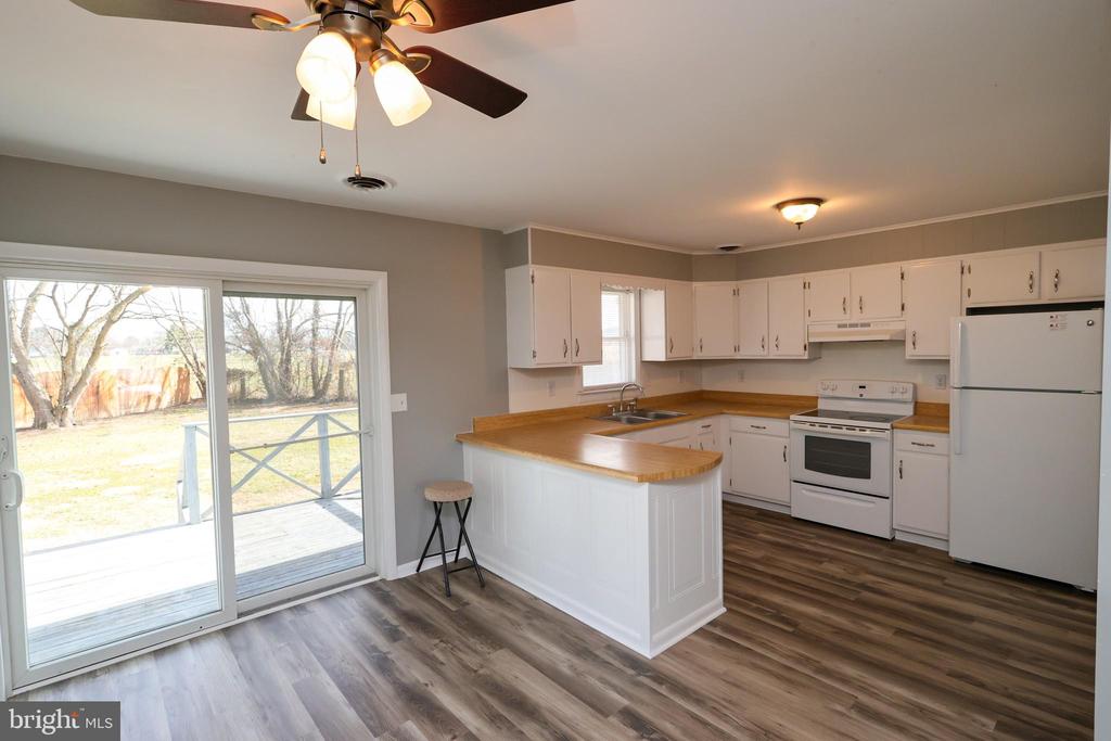 3885 Harrison Ct