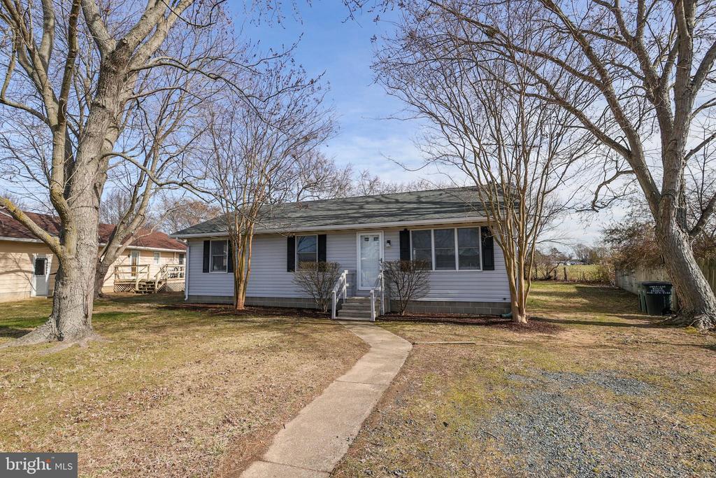 3885 Harrison Ct