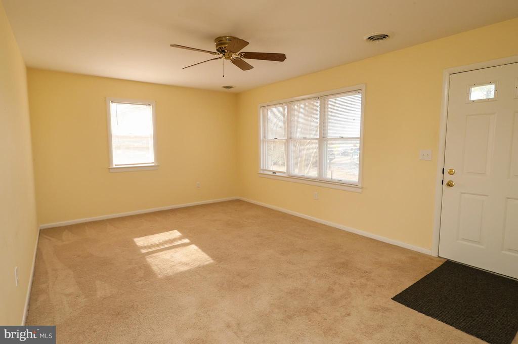 3885 Harrison Ct