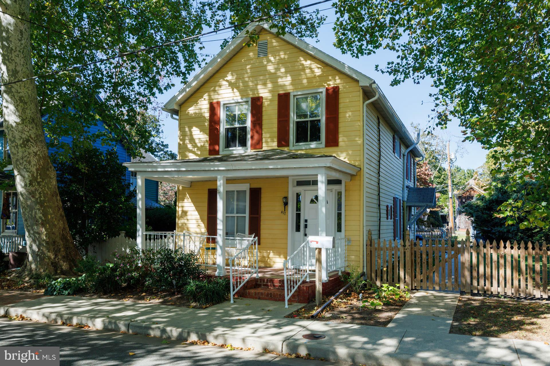 417 August St