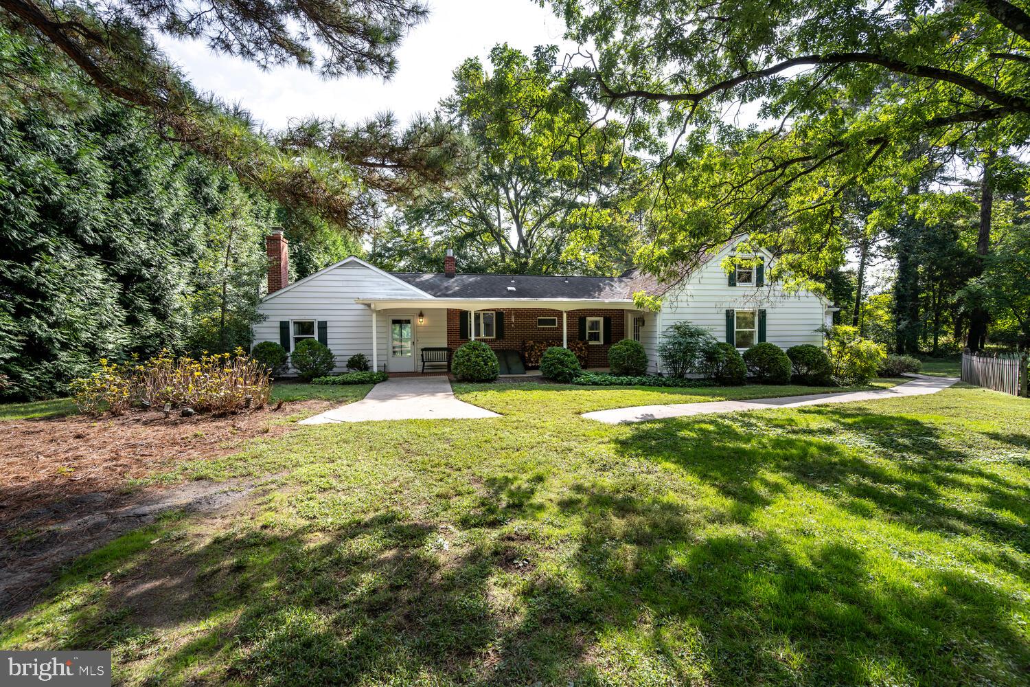 7225 Cooper Point Rd