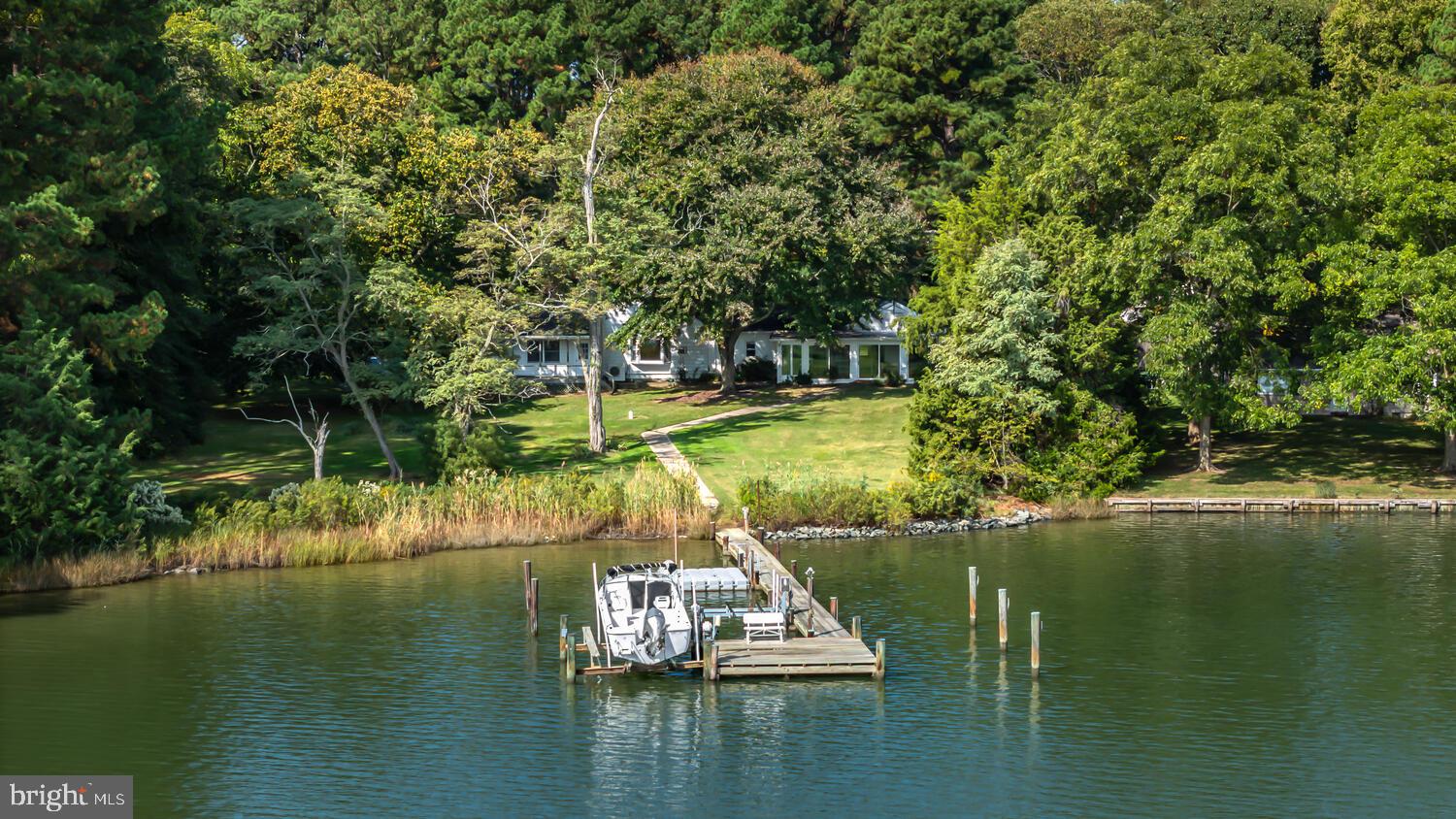 7225 Cooper Point Rd