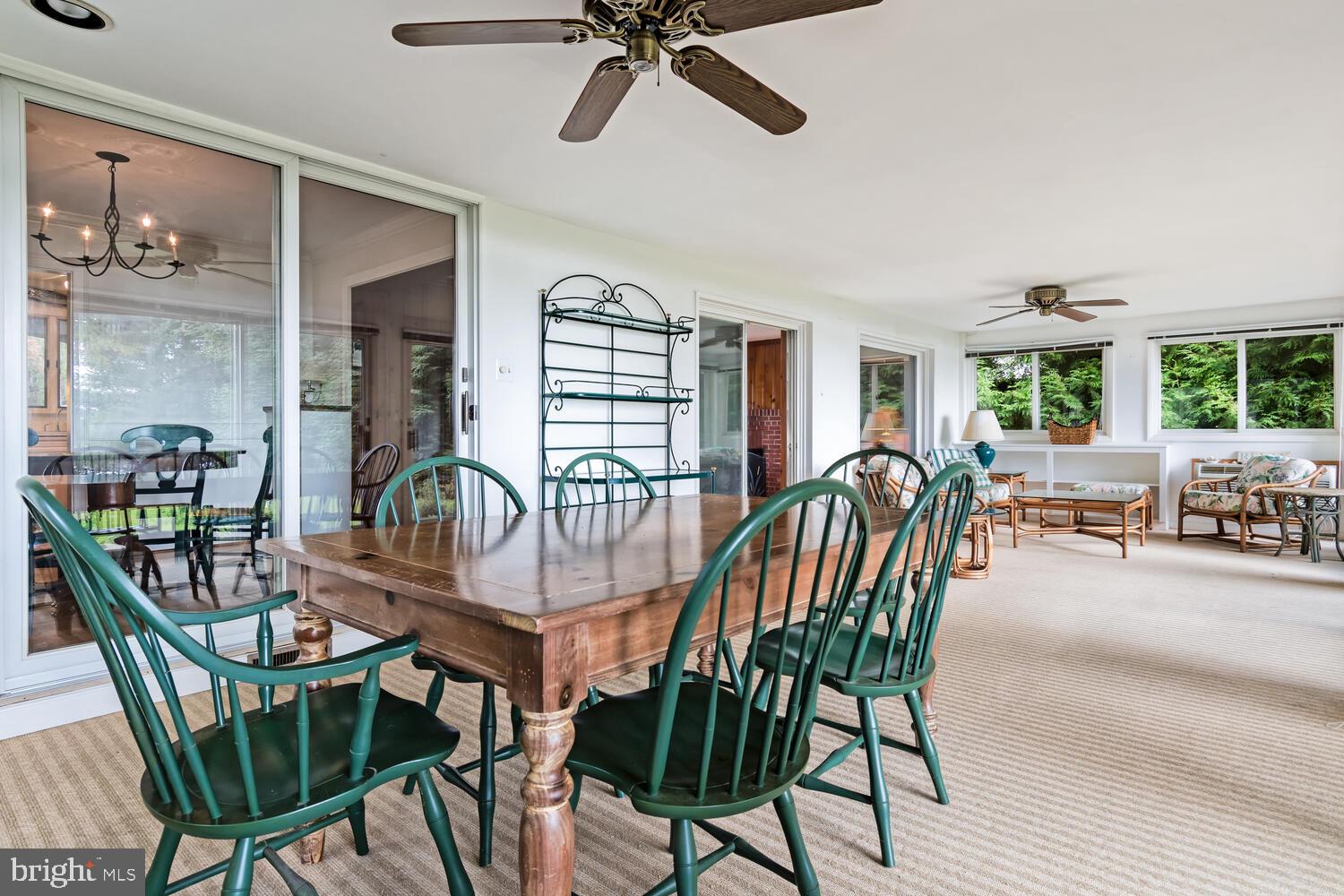 7225 Cooper Point Rd