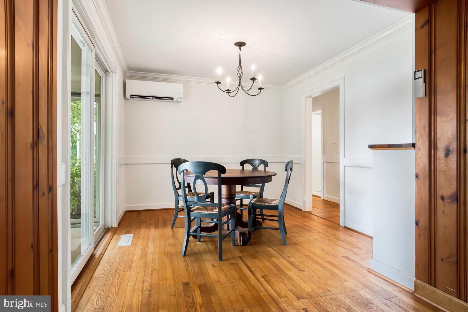 7225 Cooper Point Rd