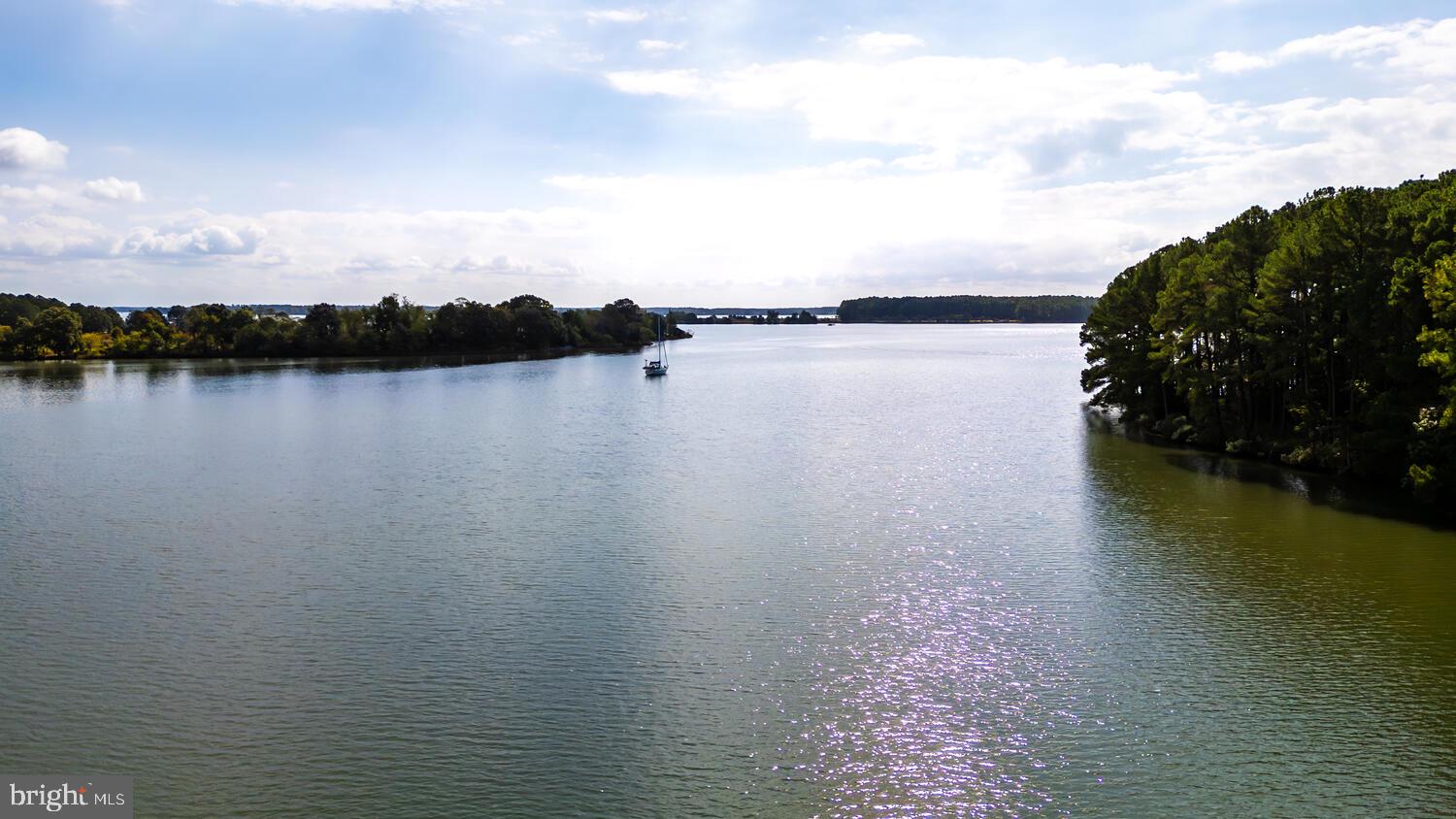 7225 Cooper Point Rd