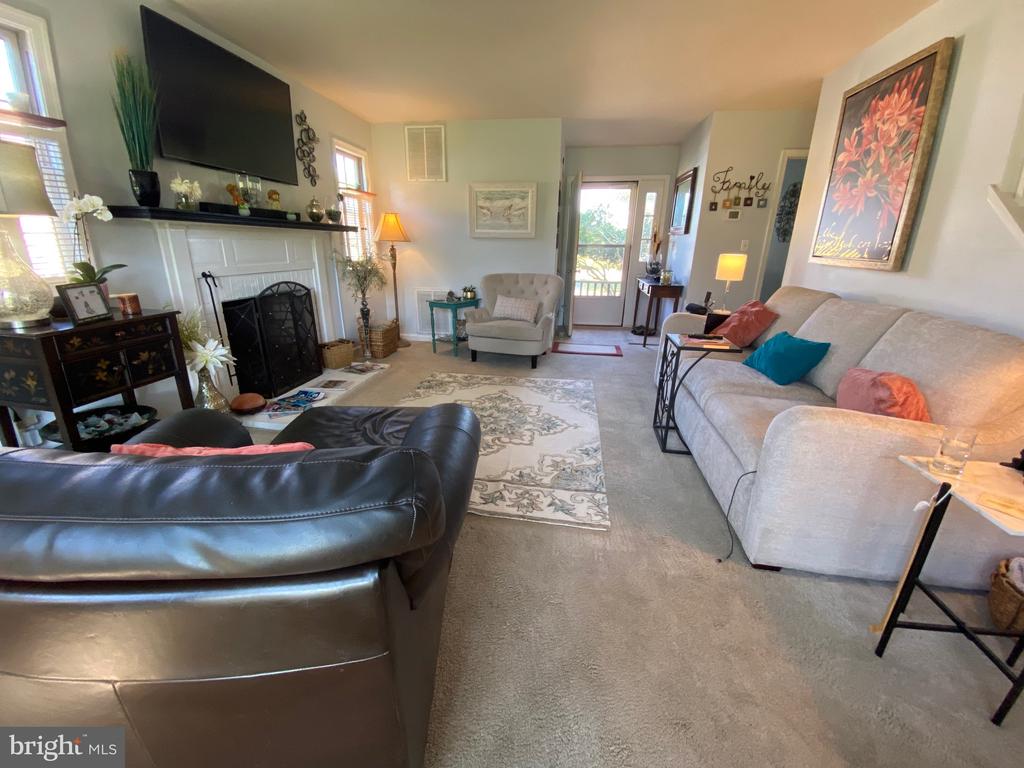 100-B J L Thompson Dr #2a
