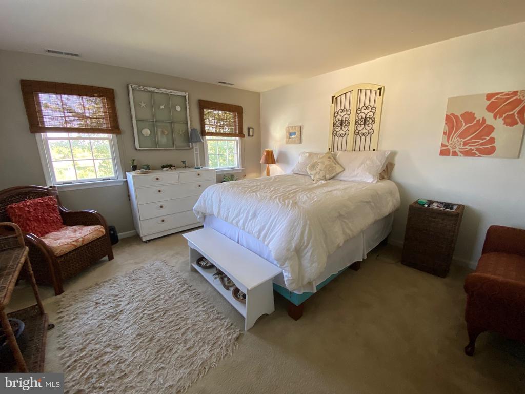 100-B J L Thompson Dr #2a