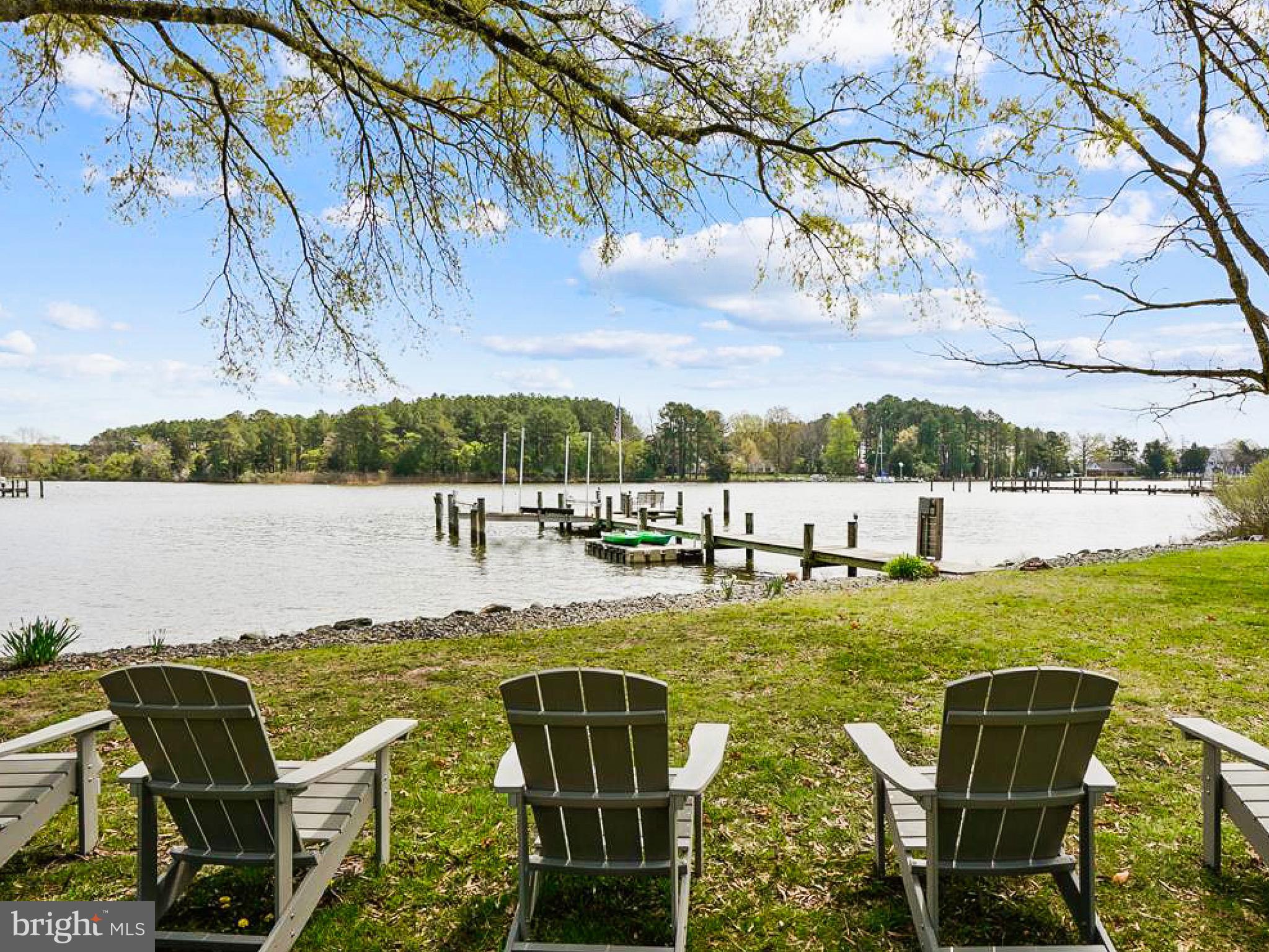 27303 Baileys Neck Rd