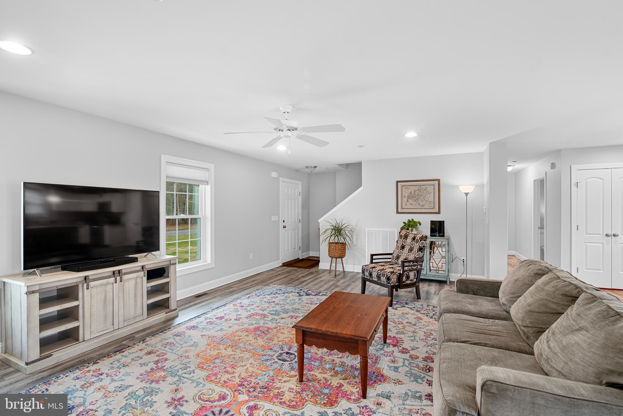 6998 Hopkins Neck Rd