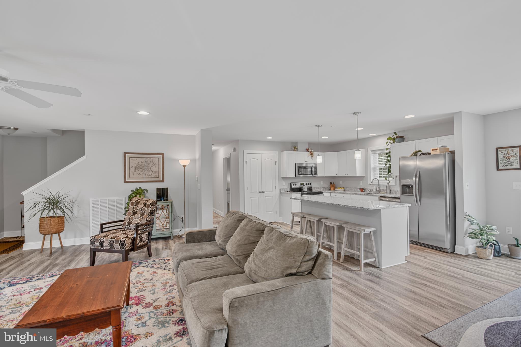 6998 Hopkins Neck Rd