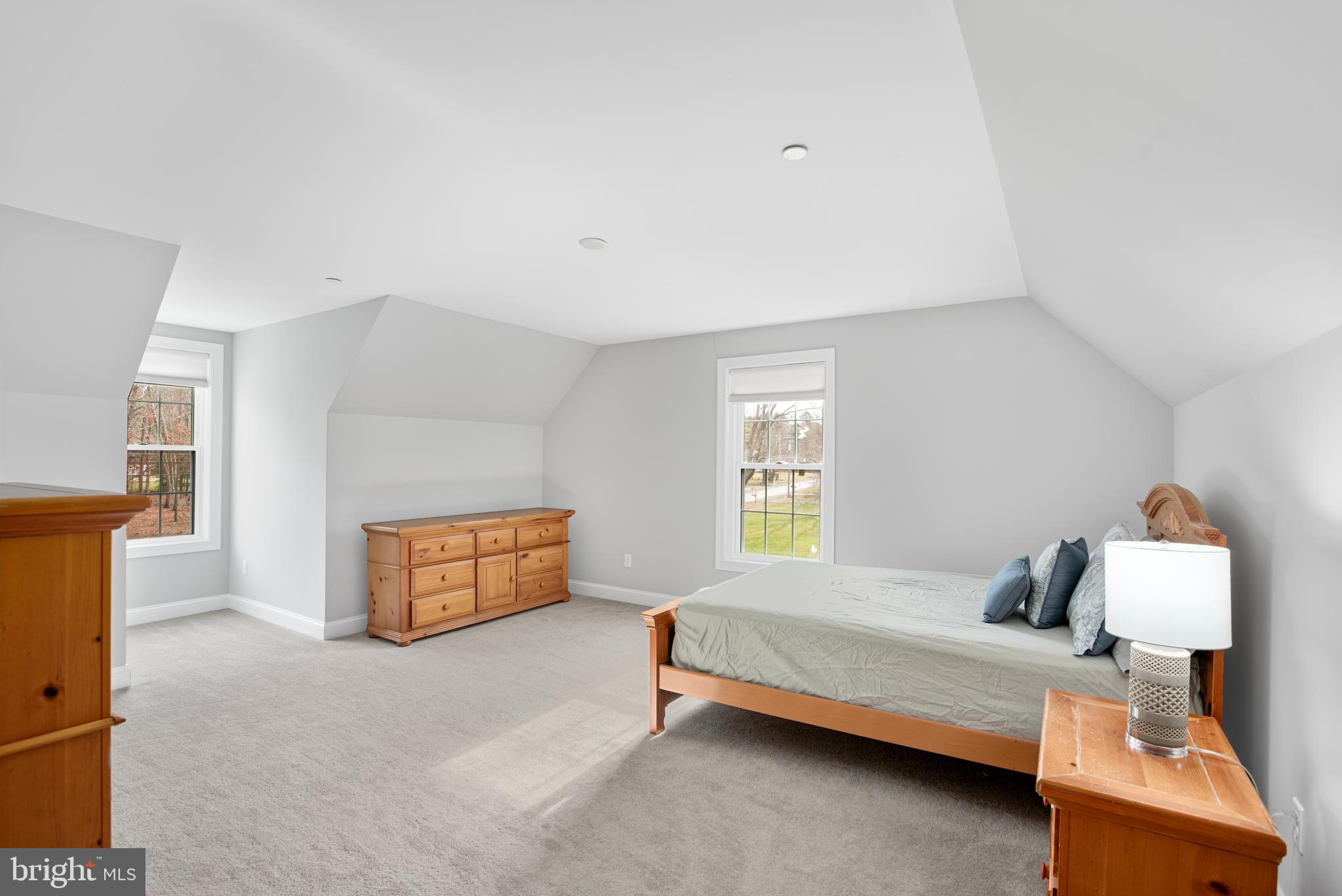 6998 Hopkins Neck Rd