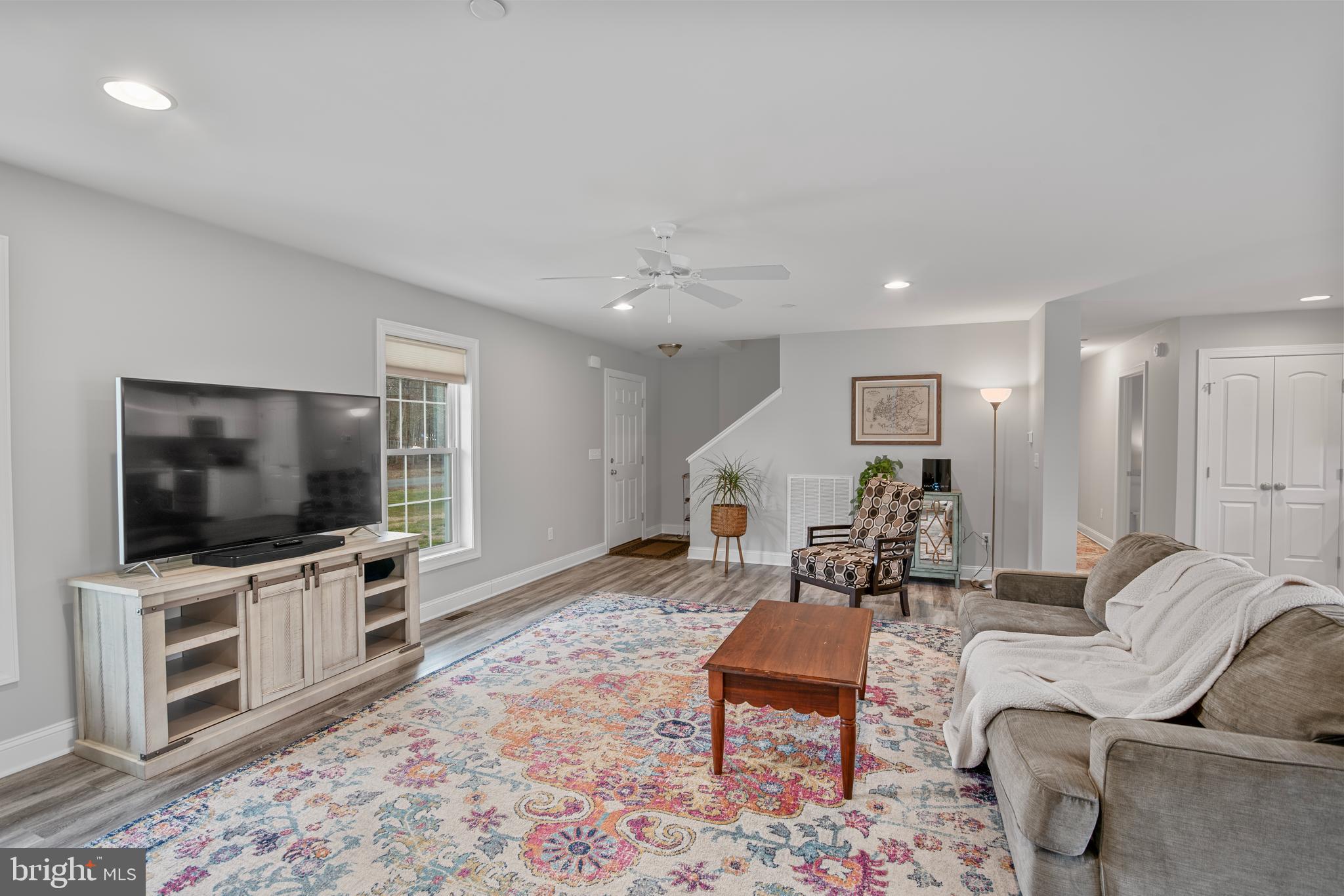 6998 Hopkins Neck Rd