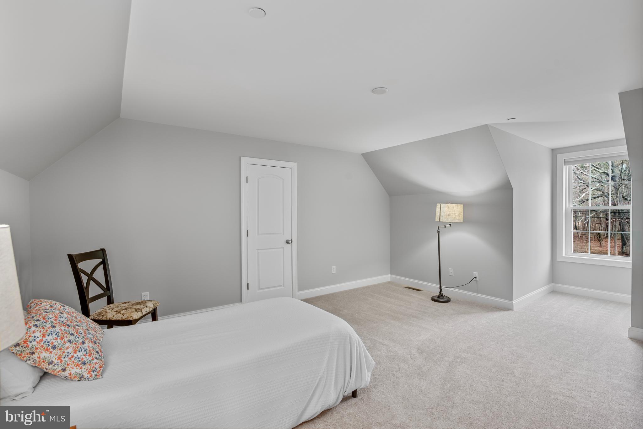 6998 Hopkins Neck Rd