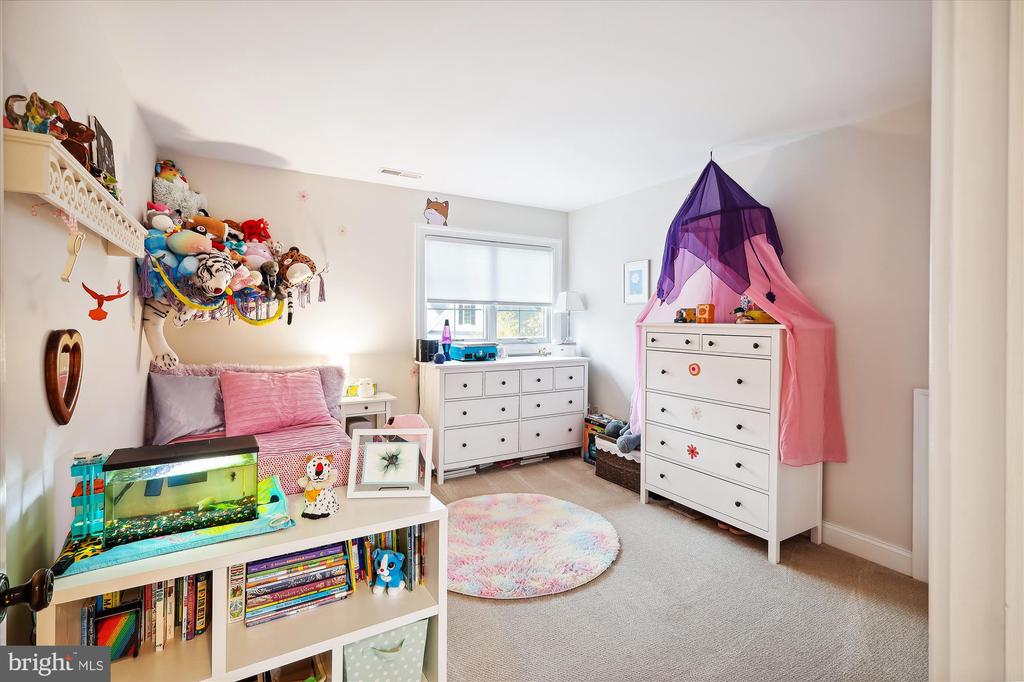 7118 Wheeler Park Cir
