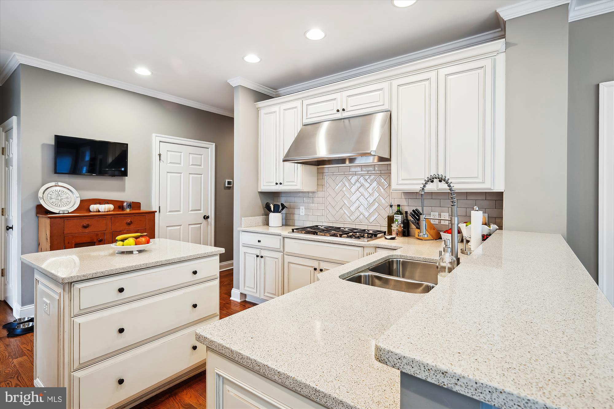 7118 Wheeler Park Cir