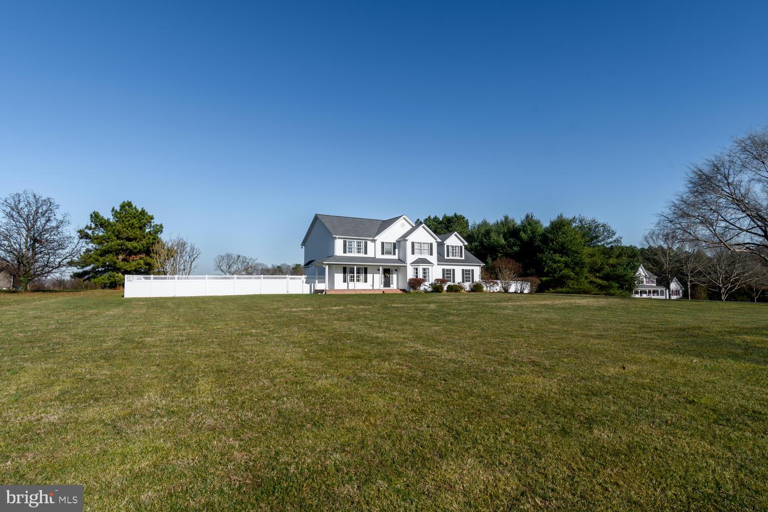 5479 Wellington Dr