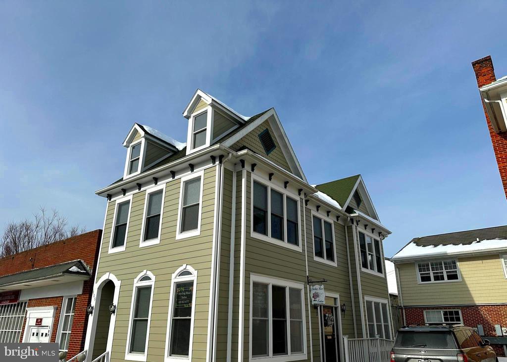 105 Federal St #B