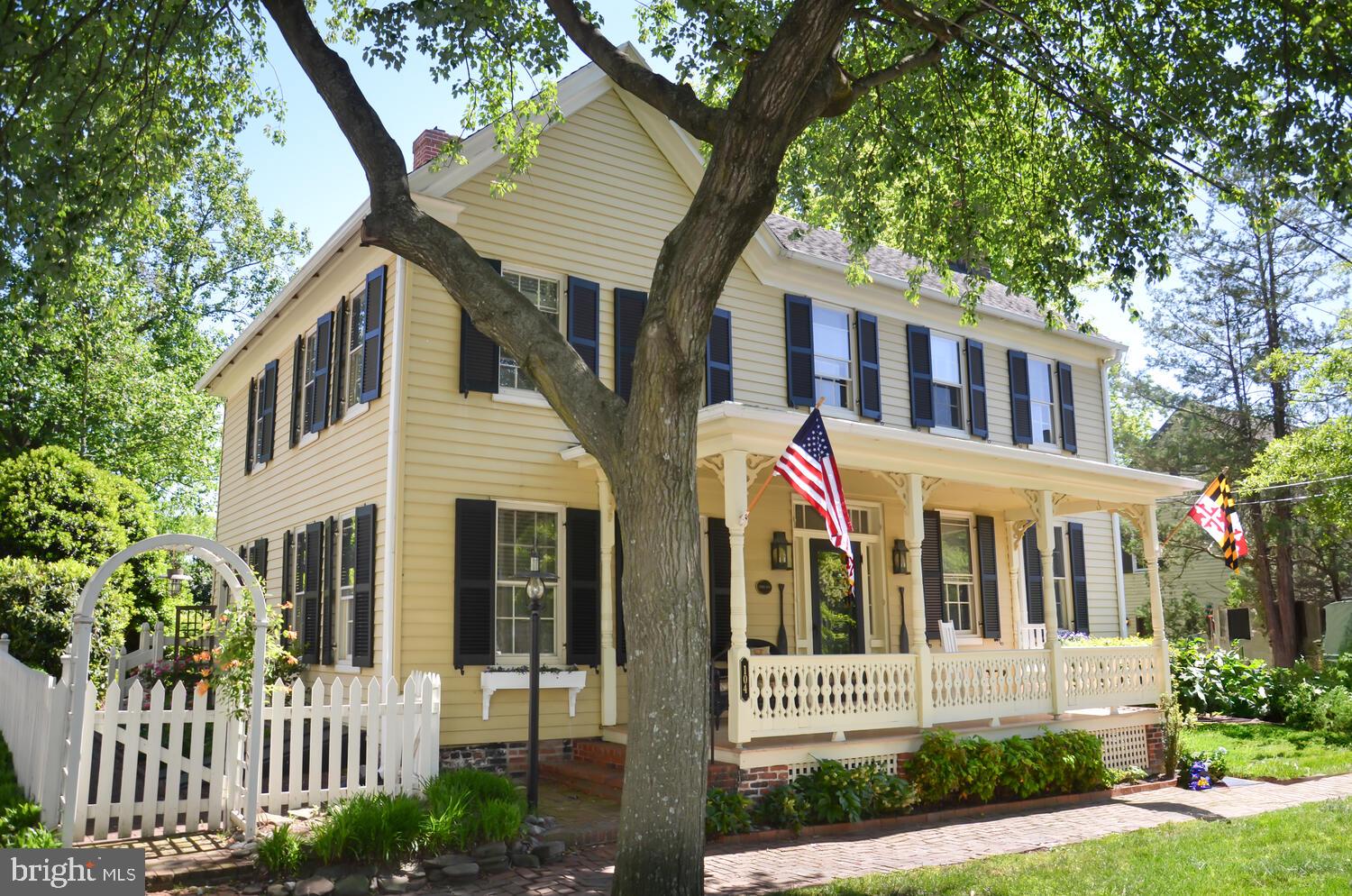 104 Mulberry St