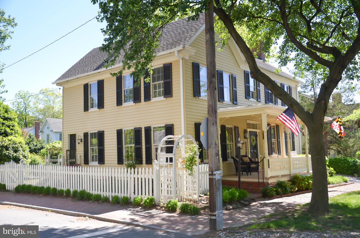 104 Mulberry St