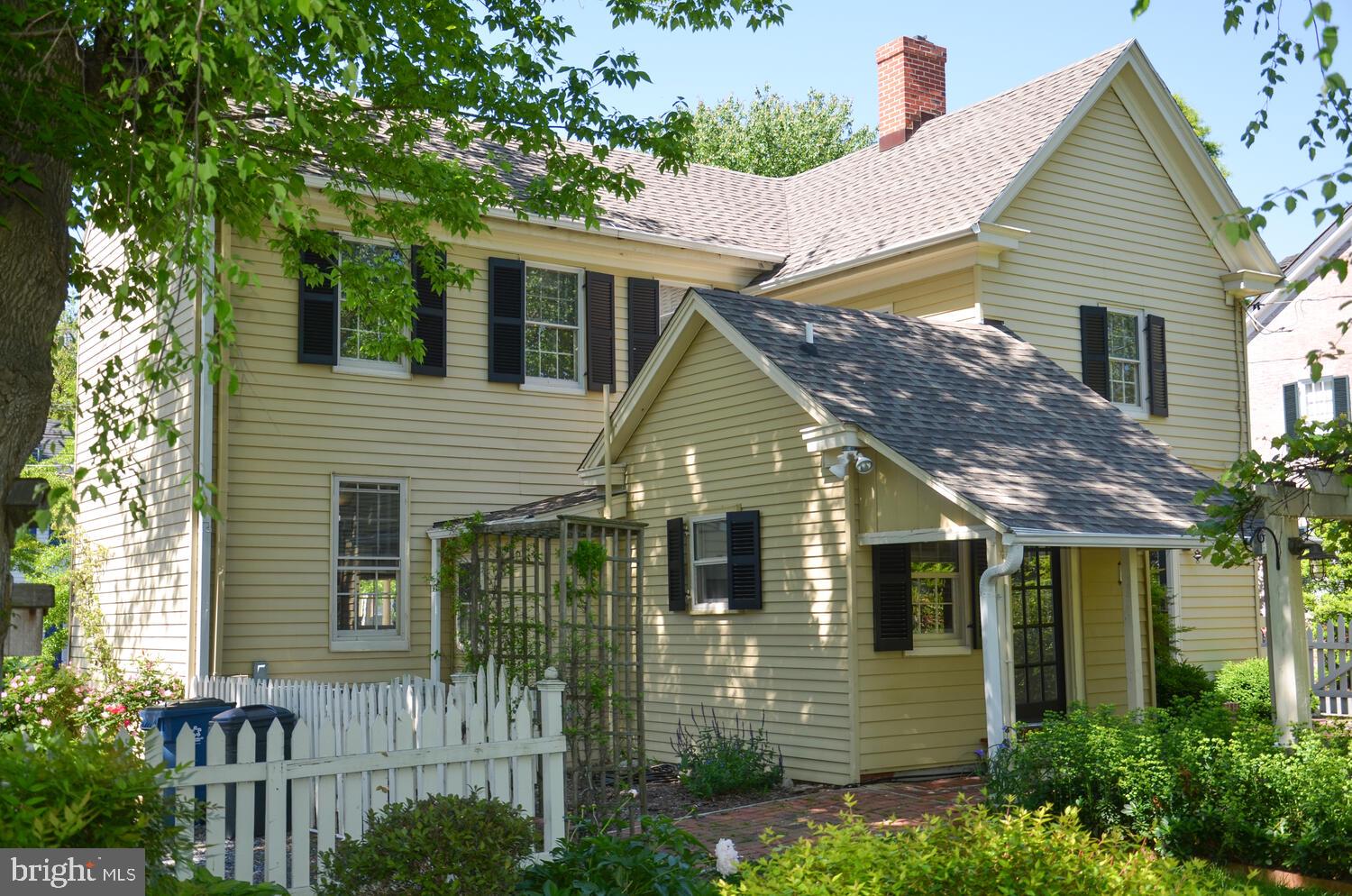 104 Mulberry St