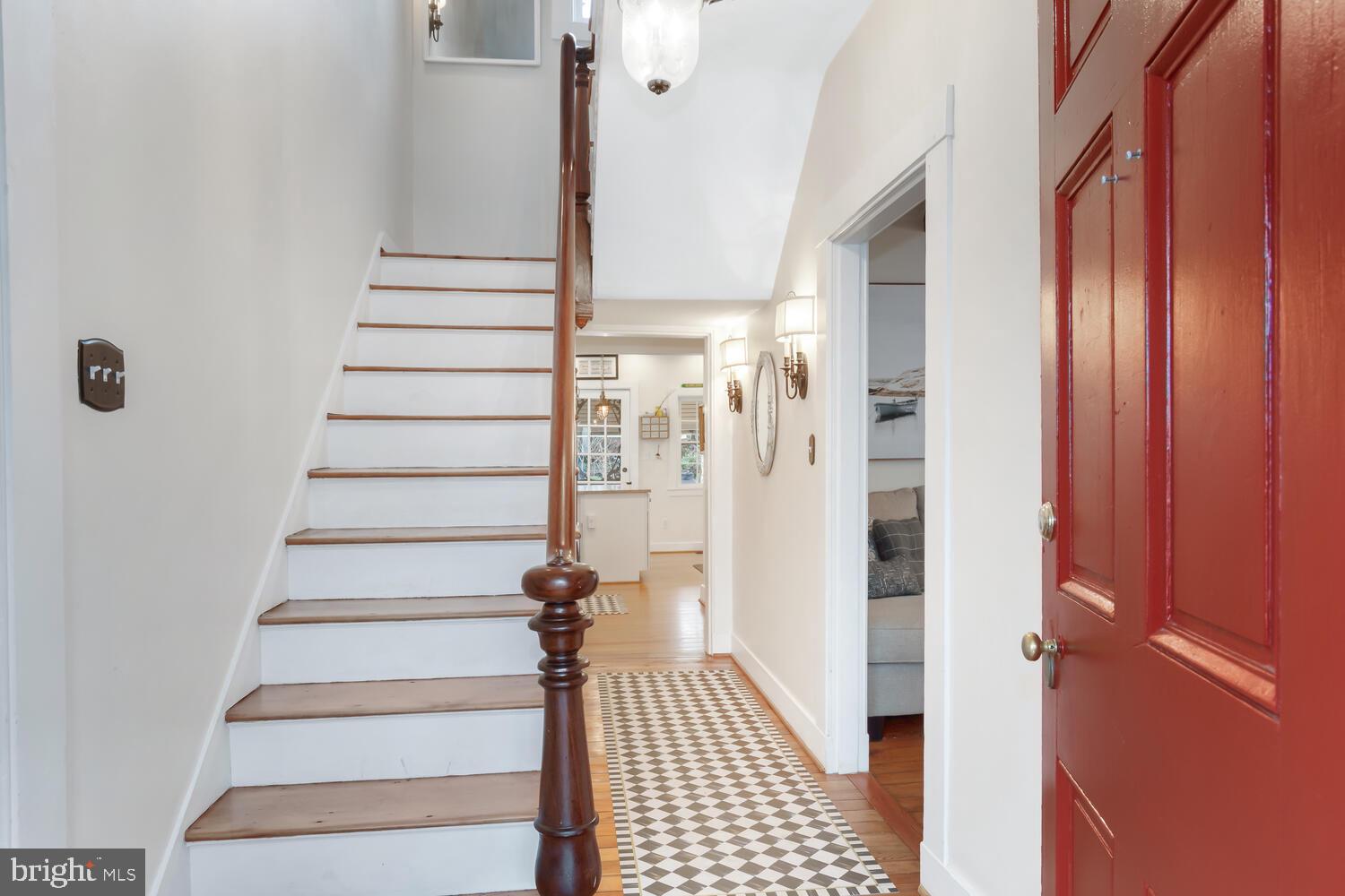 104 Mulberry St