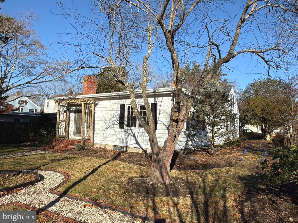 314 LINDEN AVE