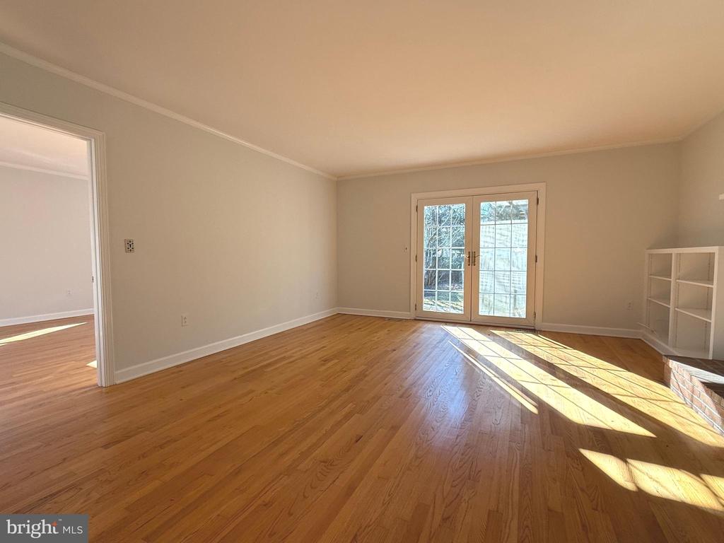 314 LINDEN AVE