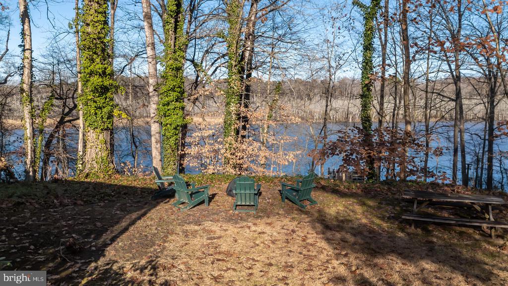 33506 Tuckahoe River Rd