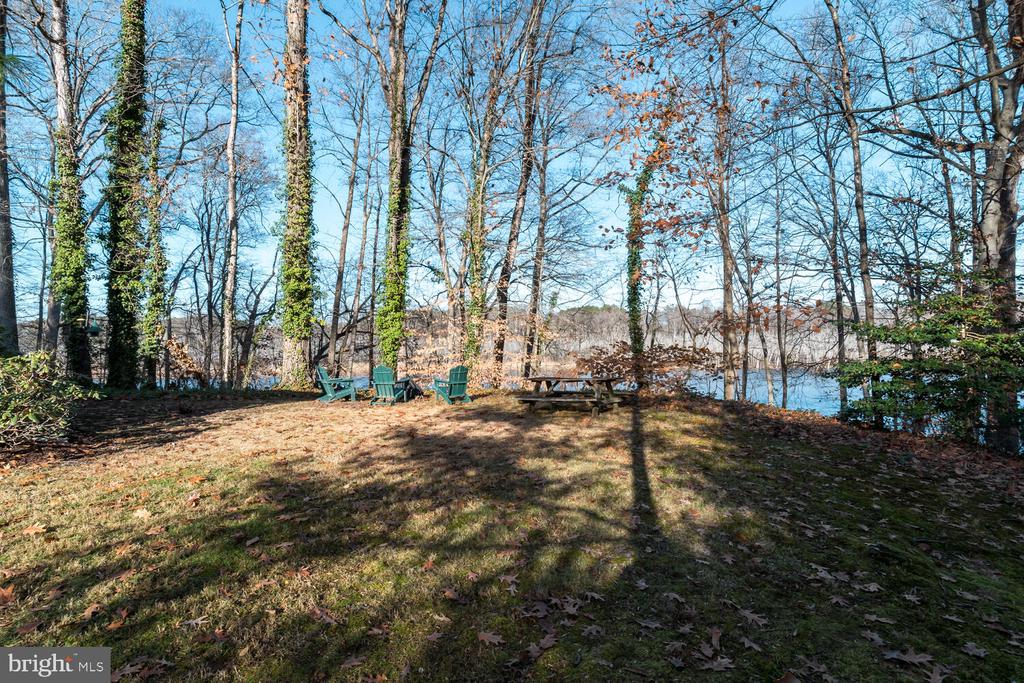 33506 Tuckahoe River Rd