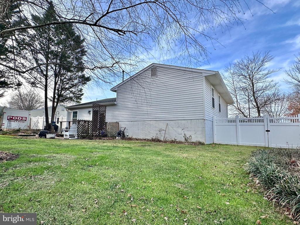 29275 Golton Dr