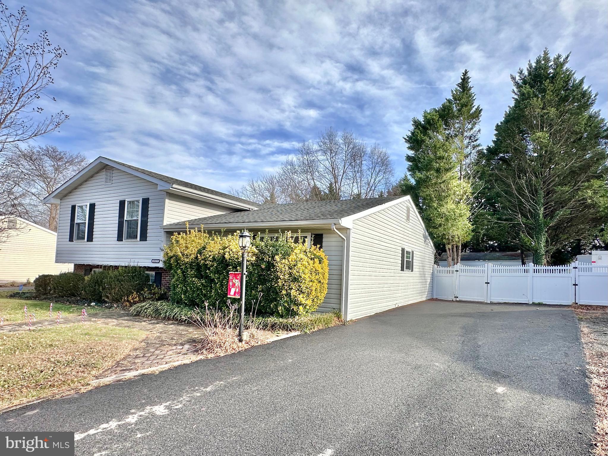 29275 Golton Dr