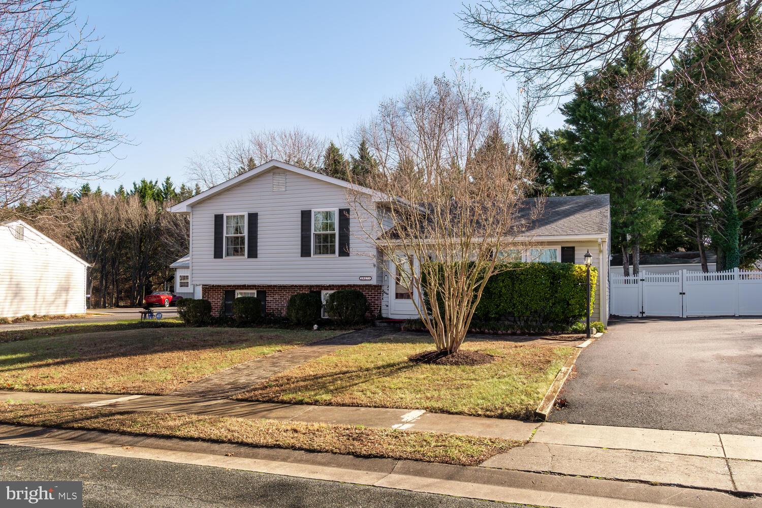 29275 Golton Dr