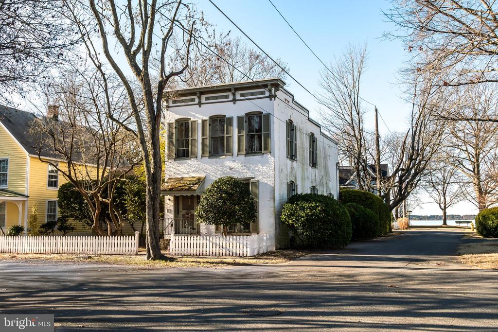 200 Tred Avon Ave
